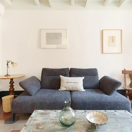 Charming Design In Monti アパート *