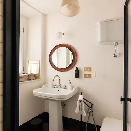 Apartment Charming Design In Monti *
